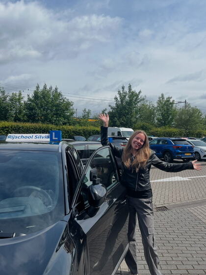 Lisanne is geslaagd voor het rijbewijs