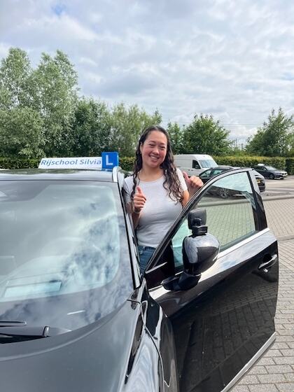 Mulan is geslaagd voor het rijbewijs