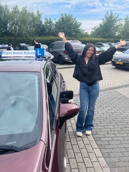Orani is geslaagd voor het rijbewijs