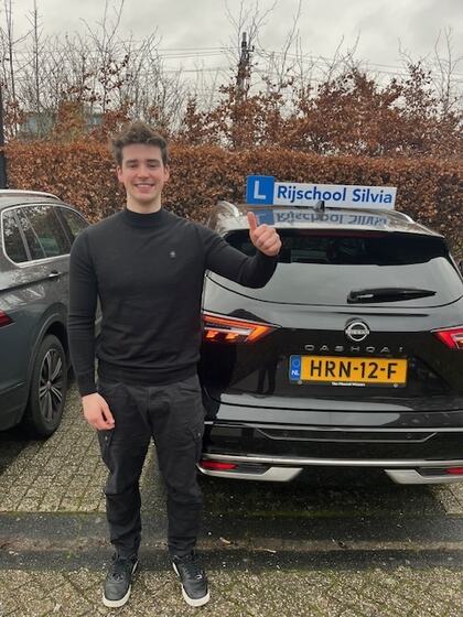 Taran is geslaagd voor het rijbewijs