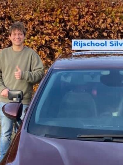 Tobias is geslaagd voor het rijbewijs