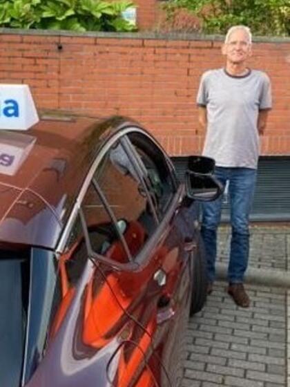 Dic is geslaagd voor het rijbewijs